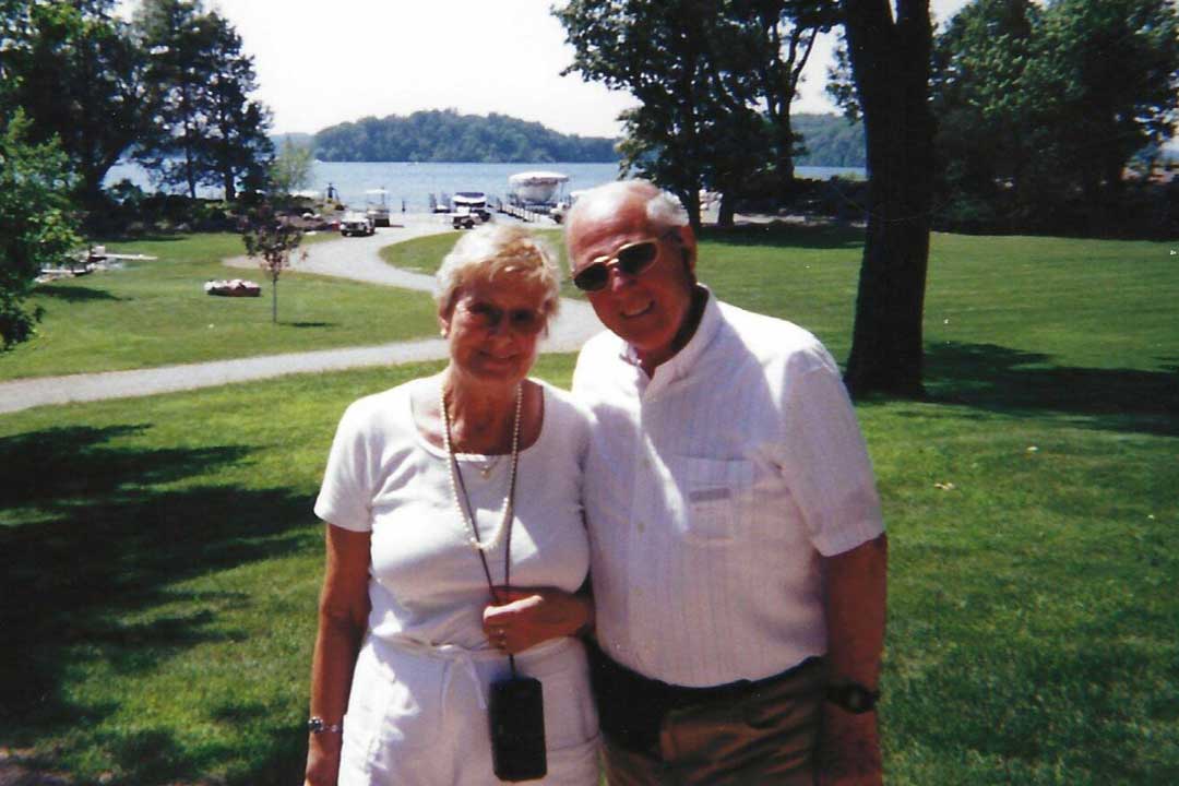 Vandiests in Shorewood MN July 2002