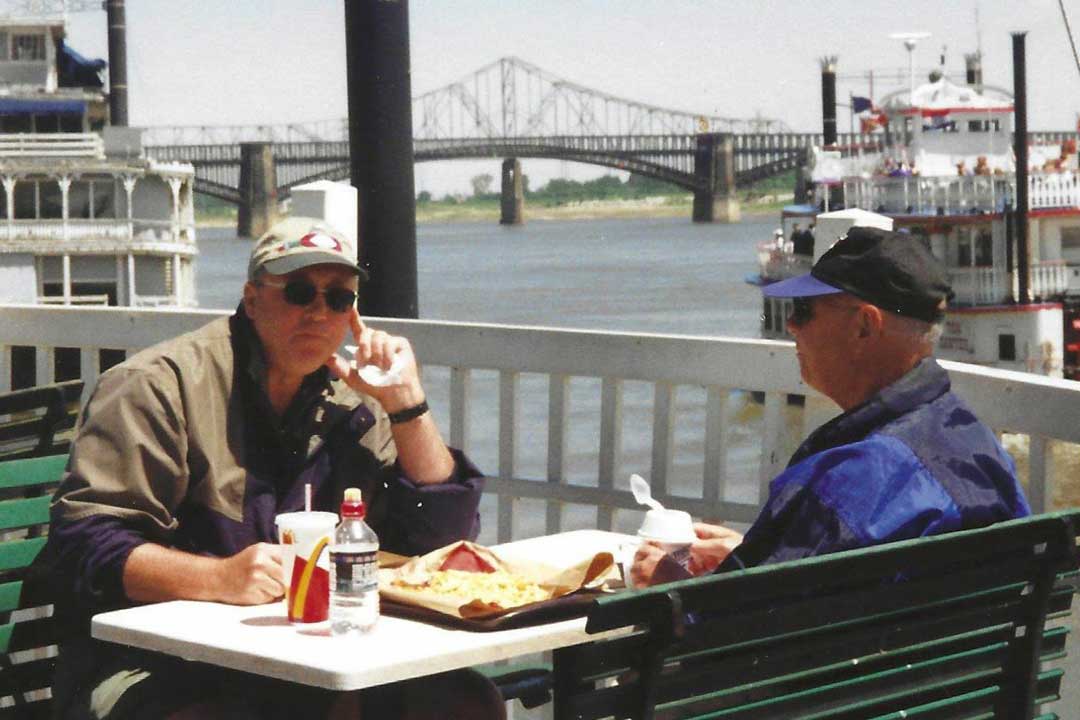 Vandiests in St. Louis April 2000